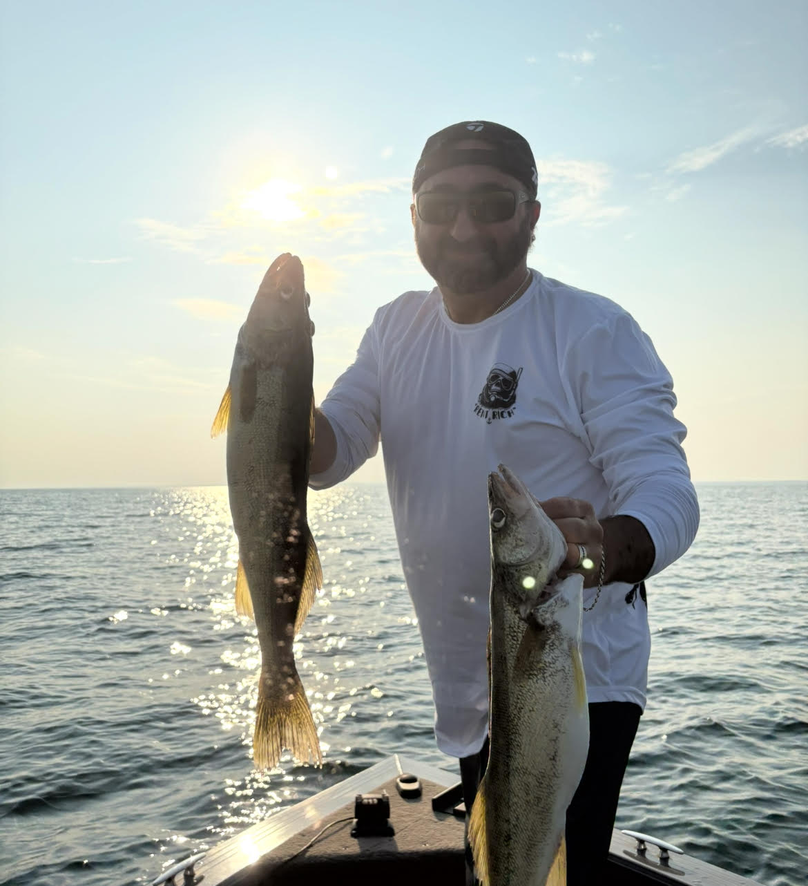 Sea of Obligations - Long Sleeve Sun Protection Shirt - Rent Rich